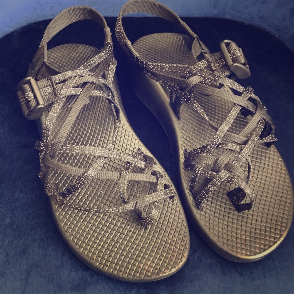 Black 3-strap Chacos